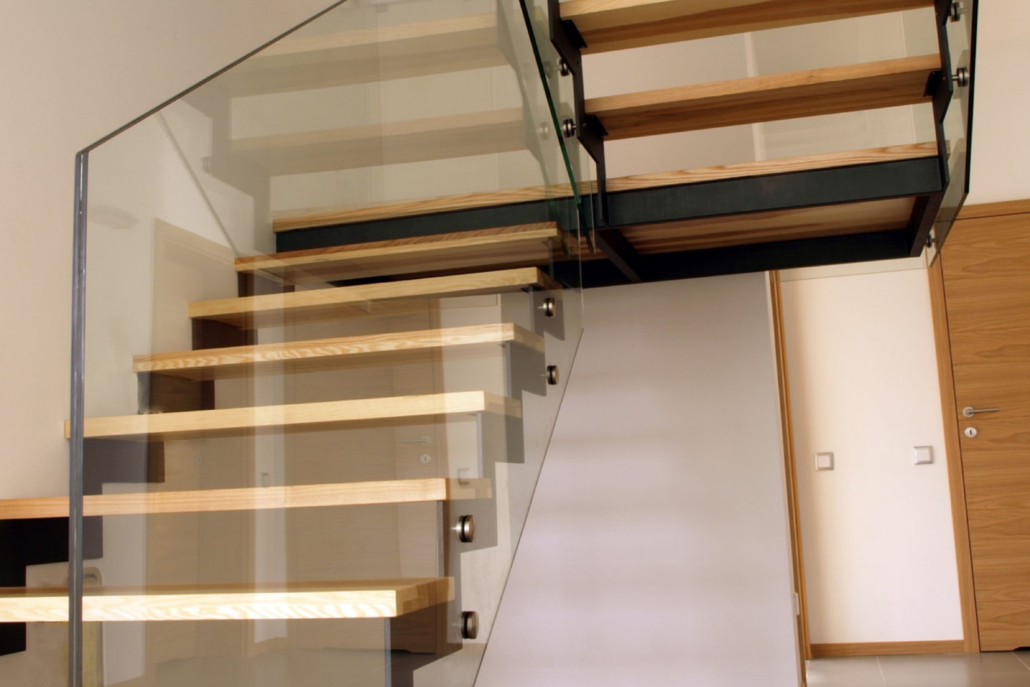 Custom Hardwood Stairs Img 3