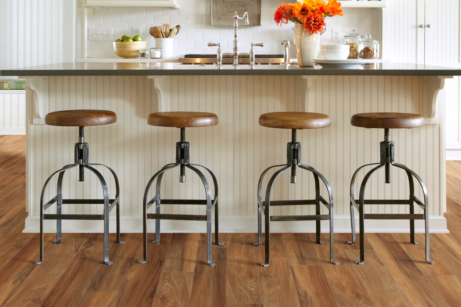 Luxury Vinyl Flooring Img 2